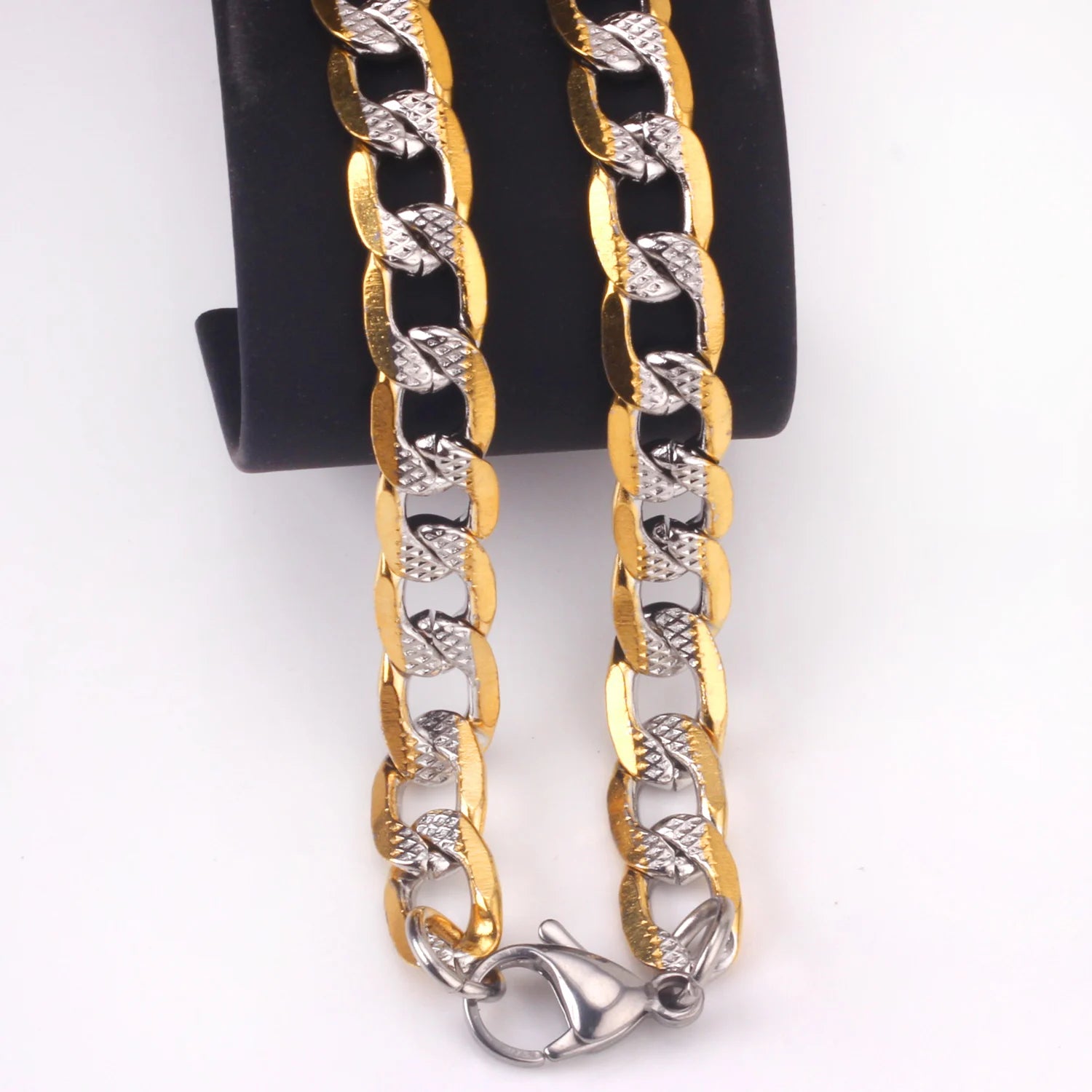 Luxurious Gold Plated Curb Link Cuban Chain Necklace for Men & Women
